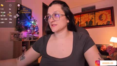 violeta ig  online show from December 28, 4:30 am