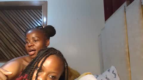 pixie online show from March 6, 4:17 pm