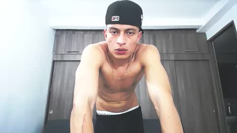 Juan Pablo-independent model online show from September 17, 2:26 am