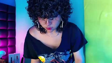 Kuromi online show from March 9, 5:44 am