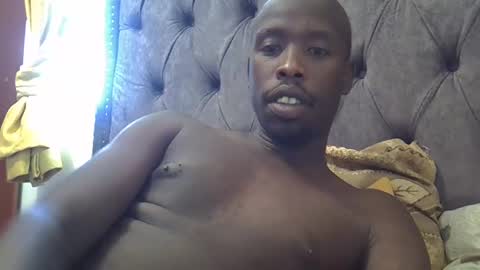 Snapshot of _tchalla_ chatting on February 21, 12:06 pm kingtchalla online show from February 21, 12:06 pm