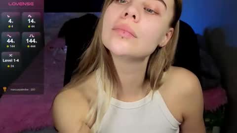 Snapshot of _wednesday_addams_ chatting on September 18, 12:09 pm Vera online show from September 18, 12:09 pm