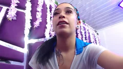 Snapshot of _yeinlyn_ chatting on February 26, 3:03 am yeeeen online show from February 26, 3:03 am