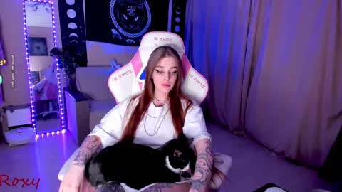 Snapshot of _yourwetdreams_ chatting on February 24, 3:55 am Roxy online show from February 24, 3:55 am