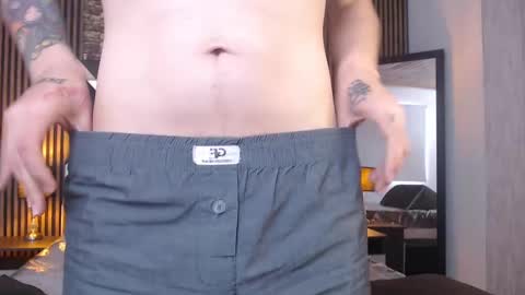 Aaron online show from September 9, 3:34 pm