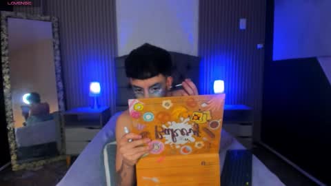 Aaron online show from September 12, 9:28 pm