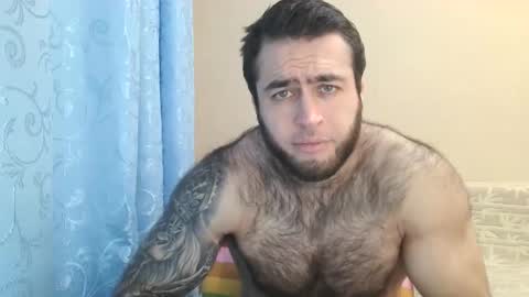 Snapshot of aaron_royal chatting on December 30, 6:27 pm Davin tayl online show from December 30, 6:27 pm