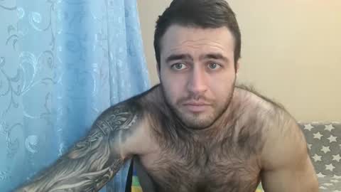 Snapshot of aaron_royal chatting on February 20, 5:41 pm Davin tayl online show from February 20, 5:41 pm