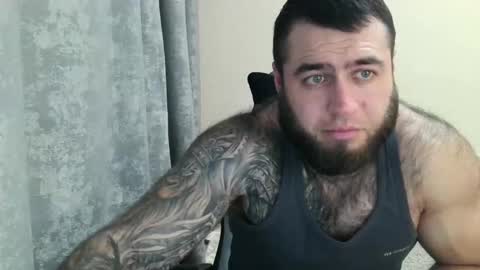 Snapshot of aaron_royal chatting on September 11, 5:25 pm Davin tayl online show from September 11, 5:25 pm