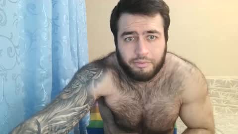 Snapshot of aaron_royal chatting on January 12, 6:37 pm Davin tayl online show from January 12, 6:37 pm