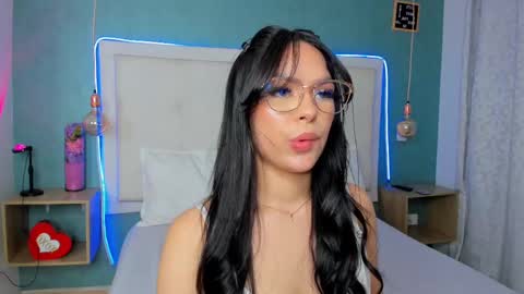 Snapshot of abbydixon1 chatting on March 7, 3:29 am Abby Dixon online show from March 7, 3:29 am