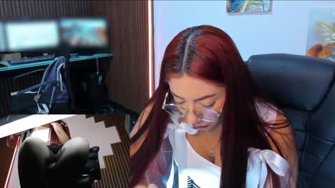 Snapshot of abbystones chatting on March 10, 12:17 pm Abby Stones online show from March 10, 12:17 pm
