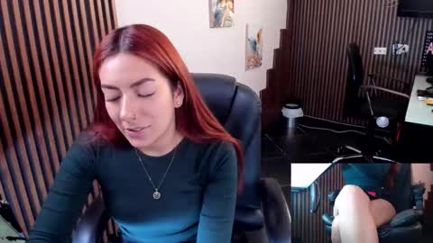 Snapshot of abbystones chatting on September 21, 12:58 am Abby Stones online show from September 21, 12:58 am