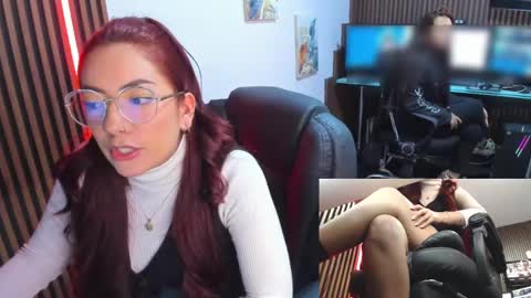 Snapshot of abbystones chatting on February 17, 4:39 pm Abby Stones online show from February 17, 4:39 pm
