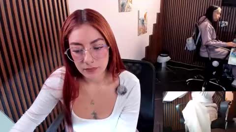 Snapshot of abbystones chatting on September 16, 1:02 pm Abby Stones online show from September 16, 1:02 pm