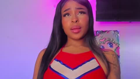 Simone    may online show from February 26, 4:38 pm