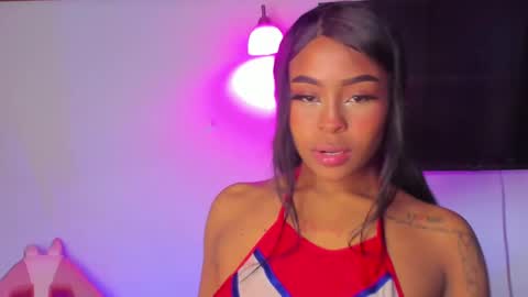 Simone    may online show from February 26, 1:32 pm