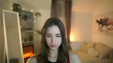 Snapshot of abella_danger_x chatting on February 18, 9:43 am abella_danger_x online show from February 18, 9:43 am