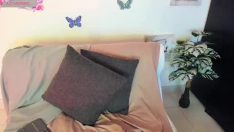 Snapshot of abigail_luna_ chatting on January 4, 2:35 am abi online show from January 4, 2:35 am