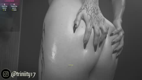 Snapshot of abril__colen chatting on January 1, 5:22 am April online show from January 1, 5:22 am