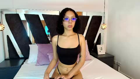  Abril  online show from January 29, 7:53 pm