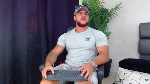 ace_owens online show from December 14, 8:40 pm