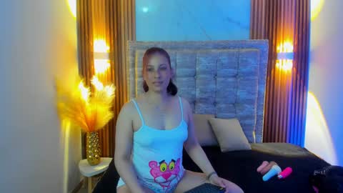 Snapshot of ada_mclaine2 chatting on February 7, 12:06 pm Ada online show from February 7, 12:06 pm