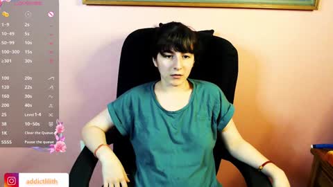 Addict Couple online show from March 6, 3:57 am