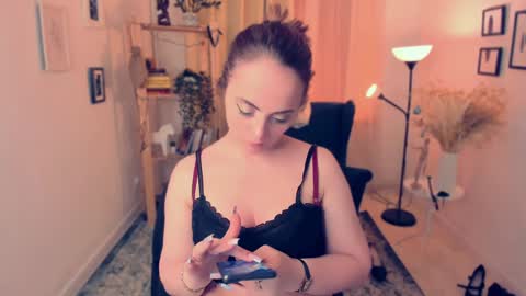 Snapshot of adelaiderosabel chatting on January 3, 4:48 pm Adelaide online show from January 3, 4:48 pm