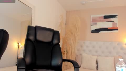 Snapshot of adonis_hot_xx chatting on March 1, 9:26 pm adonis_hot_xx online show from March 1, 9:26 pm