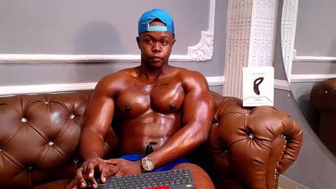 Adonis Knight  online show from December 11, 8:39 pm