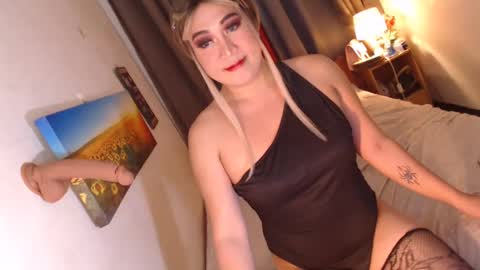 Snapshot of adorablekim69 chatting on February 3, 3:53 am MsKim online show from February 3, 3:53 am