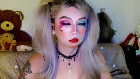 Snapshot of adorableslutxxx chatting on February 26, 6:59 pm jasmine online show from February 26, 6:59 pm