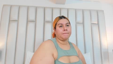 ANDREA PEREZ online show from February 6, 12:04 pm