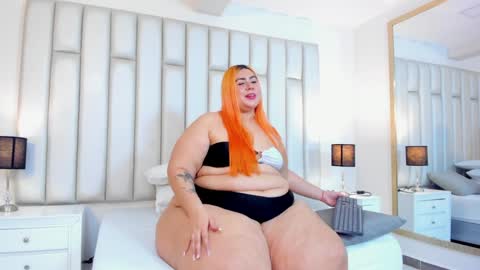 ANDREA PEREZ online show from February 6, 6:13 pm