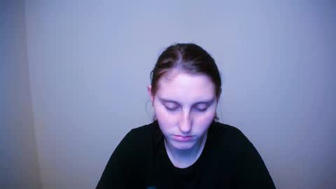 Snapshot of adrianatell_ chatting on March 4, 11:08 am Adriana online show from March 4, 11:08 am