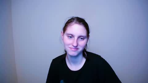 Snapshot of adrianatell_ chatting on March 4, 8:02 am Adriana online show from March 4, 8:02 am