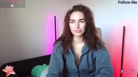 Snapshot of adrihanna chatting on February 10, 6:20 am Adriana online show from February 10, 6:20 am