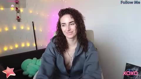 Snapshot of adrihanna chatting on February 7, 6:56 am Adriana online show from February 7, 6:56 am