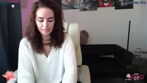 Snapshot of adrihanna chatting on February 19, 9:06 am Adriana online show from February 19, 9:06 am