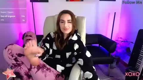 Snapshot of adrihanna chatting on March 6, 5:00 pm Adriana online show from March 6, 5:00 pm