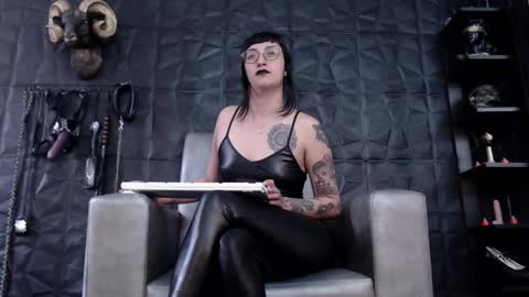 Snapshot of agata_darkness chatting on February 26, 6:15 pm Miss Agata online show from February 26, 6:15 pm
