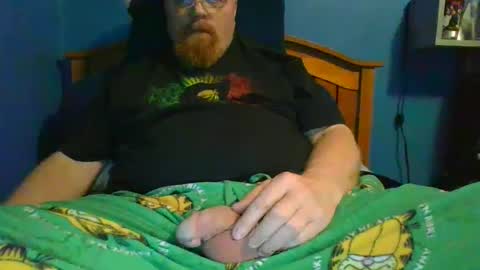 Snapshot of ahrnycumtoy chatting on March 6, 9:42 pm hrnycummer online show from March 6, 9:42 pm