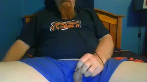 Snapshot of ahrnycumtoy chatting on September 9, 7:08 am hrnycummer online show from September 9, 7:08 am