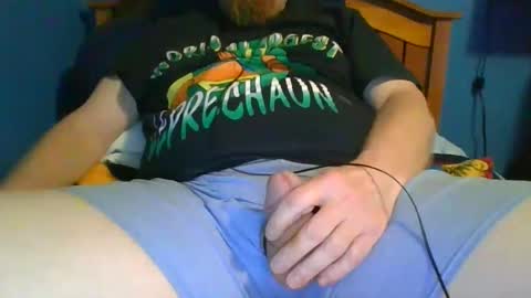 Snapshot of ahrnycumtoy chatting on March 11, 8:08 am hrnycummer online show from March 11, 8:08 am