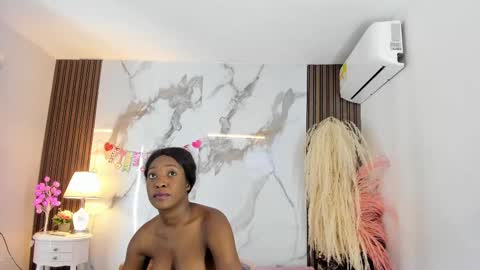 Snapshot of aidaadams chatting on February 14, 11:53 am Aida online show from February 14, 11:53 am