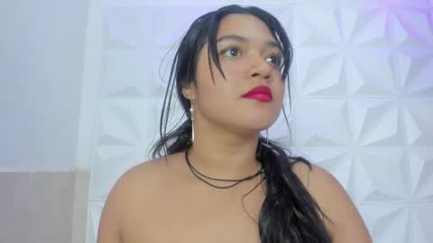 Snapshot of aisha_farah chatting on September 13, 3:47 pm aisha_farah online show from September 13, 3:47 pm