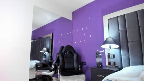 Aisha online show from March 3, 10:42 pm