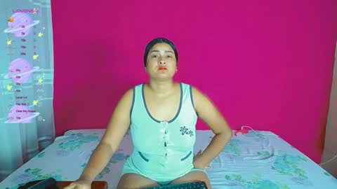 aisha_stacey0410 online show from December 4, 2:58 am