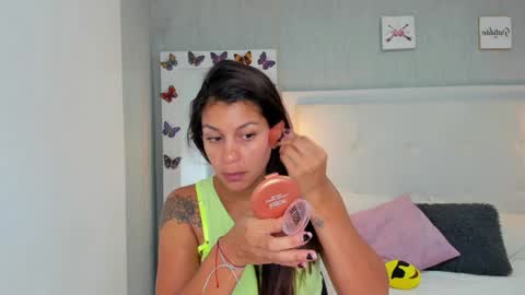 Snapshot of aishawild chatting on January 29, 12:45 pm aishawild online show from January 29, 12:45 pm